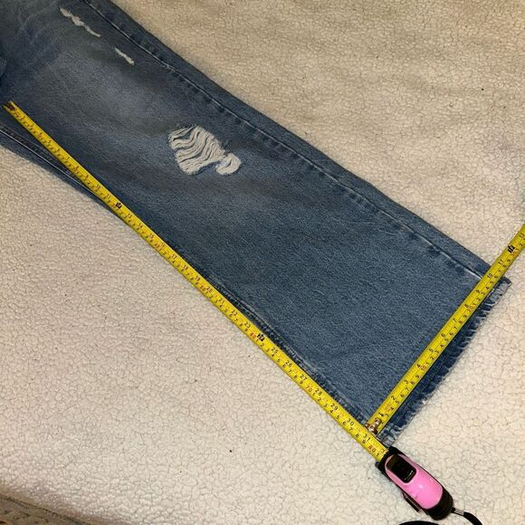 Fashion Nova Size 15 Perfect Timing Straight Leg Jeans Distressed NWT - Picture 7 of 7